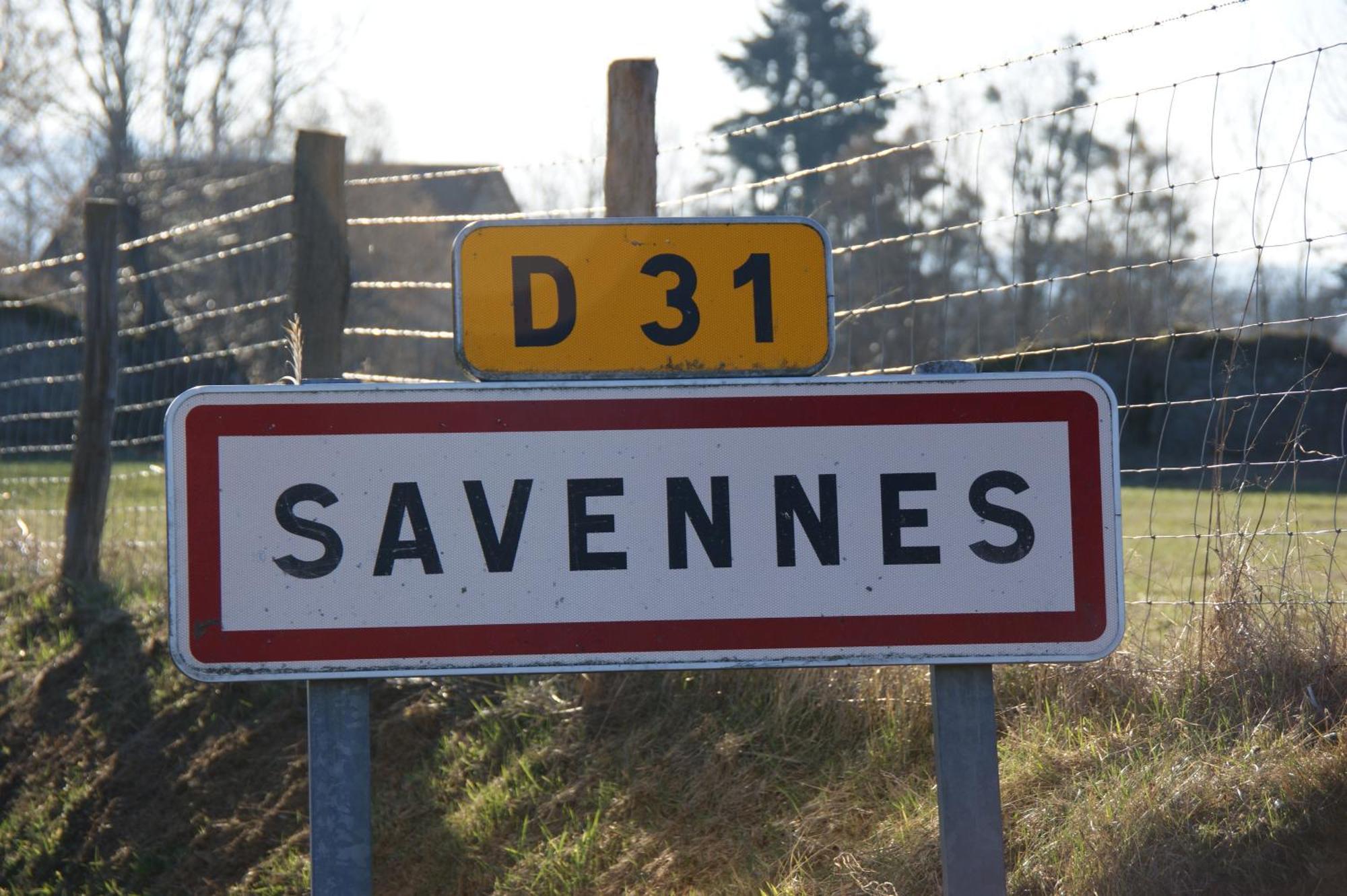 Chateau De Savennes - Caveau De Sabrage Buitenkant foto
