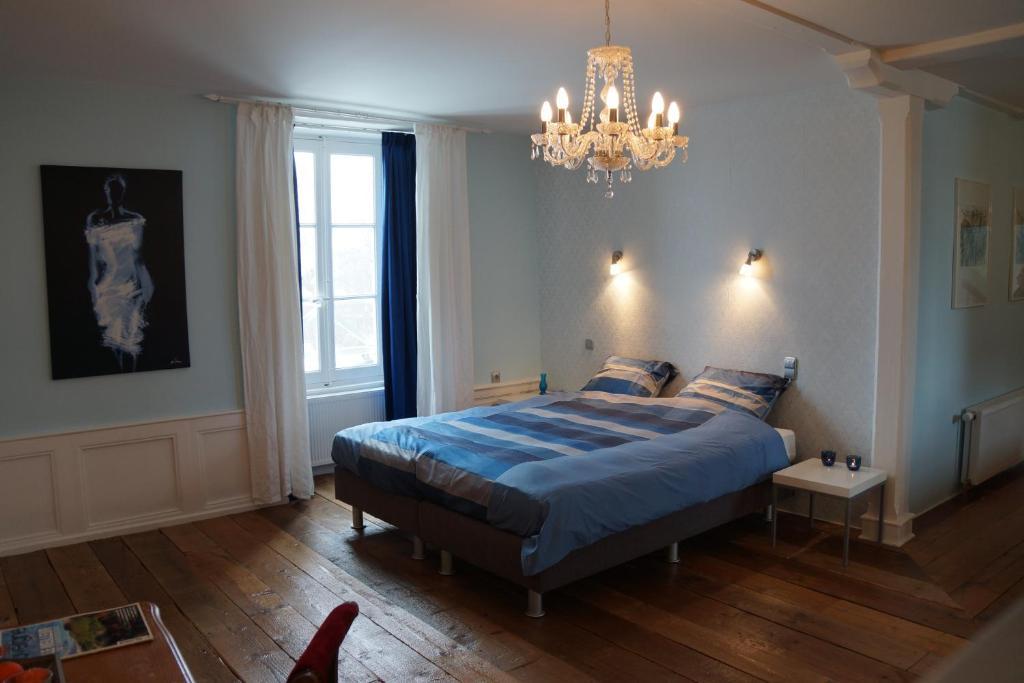 Chateau De Savennes - Caveau De Sabrage Kamer foto
