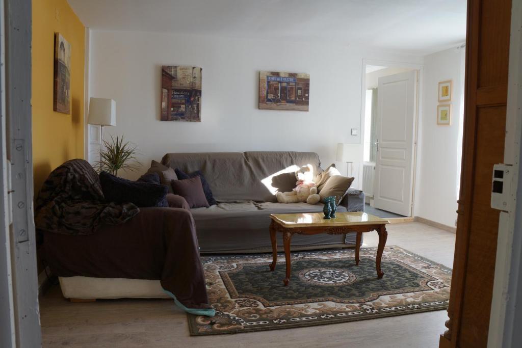Chateau De Savennes - Caveau De Sabrage Kamer foto